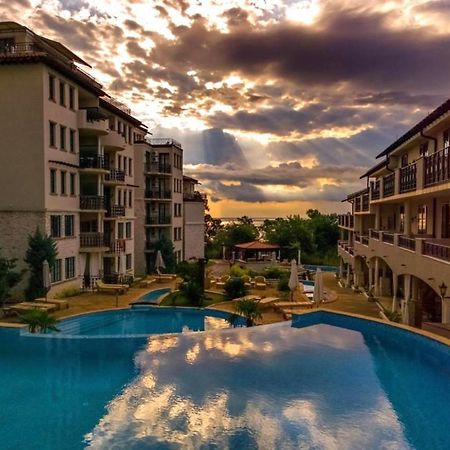 Crosswaybg Apartment Obzor Bagian luar foto