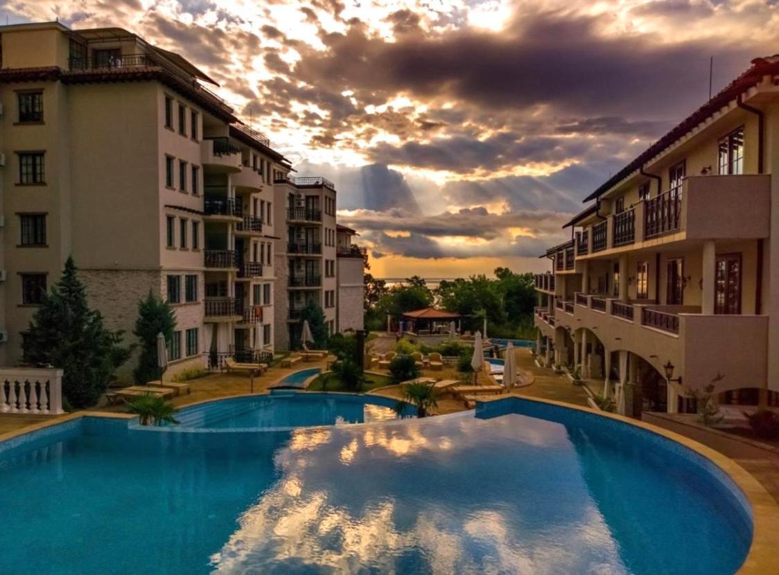 Crosswaybg Apartment Obzor Bagian luar foto